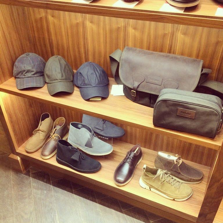 Stocking Filler Options at English Brands – Hats, Bags & Casual Shoes