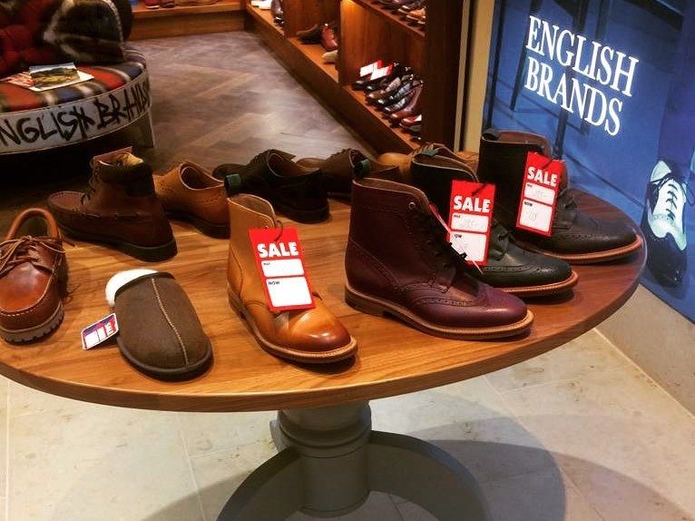 Seductive Sales at English Brands – Luxury Shoes Discounted for NYE & 2020